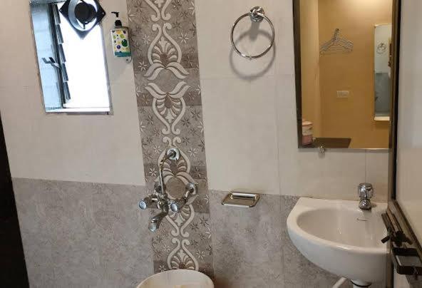 Hotel President House ماتيرن المظهر الخارجي الصورة