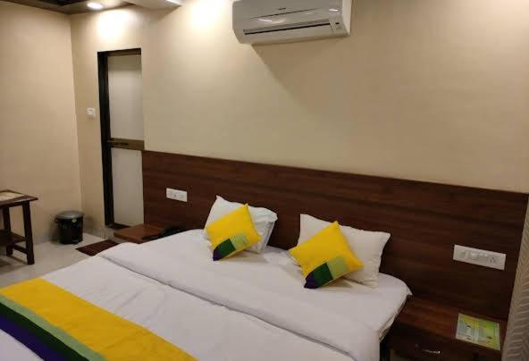 Hotel President House ماتيرن المظهر الخارجي الصورة